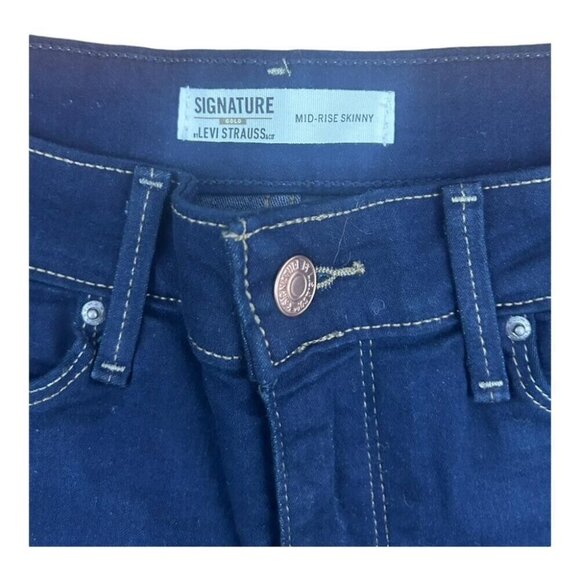 Signature by Levi Strauss & Co. Women's Mid Rise Skinny Jeans 8S / 29x28 - Picture 5 of 10